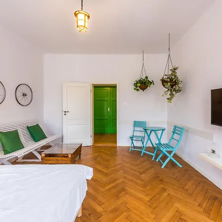 Vibes Apartment