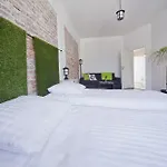 City Vibes By Mb Apartments *